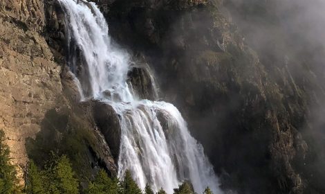 Image of Suligad waterfall dolpa Nepal